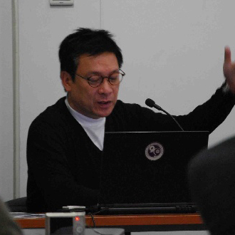 與設(shè)計(jì)大師梁志天，鄭曙旸合影（拍攝于10年4月